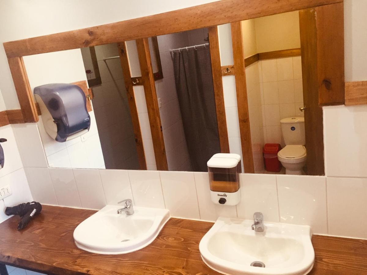 Hostal Esquina Patagonica Coyhaique Ngoại thất bức ảnh